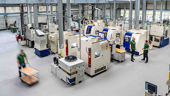 Acurata-Foto Industriemaschinen Halle