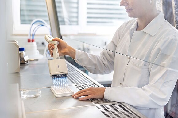 Lafuwa-Foto Laboranalyse