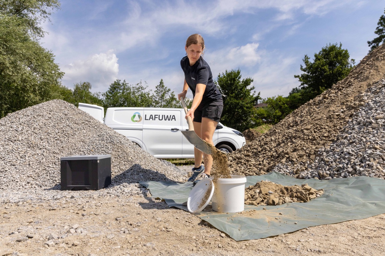 Lafuwa-Foto Erdprobe Entnahme
